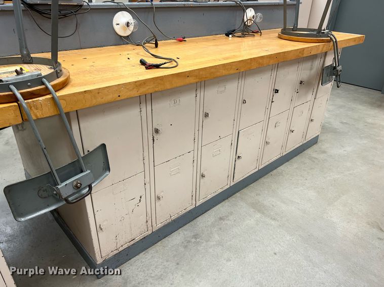 image for item MY9687 (8) Workbenches