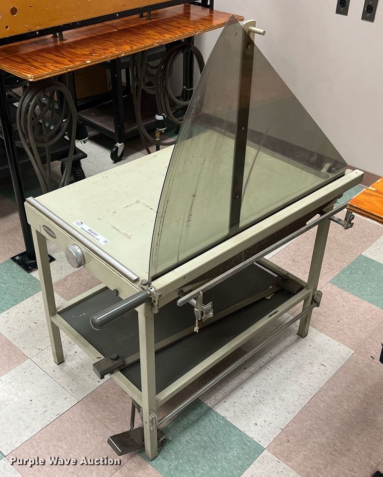 image for item MY9707 paper cutter