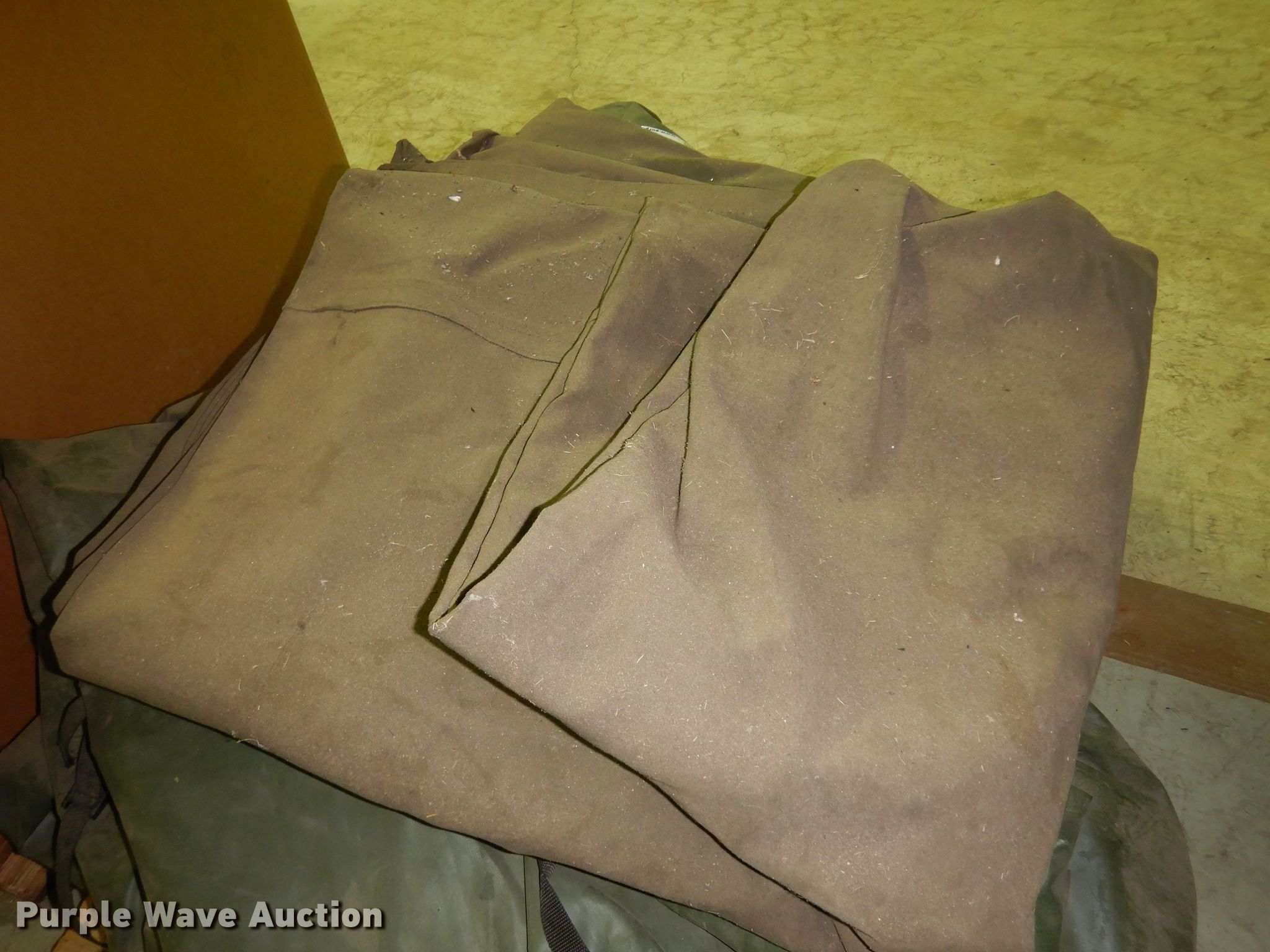 (4) tarps in Salina, KS Item MI9390 sold Purple Wave