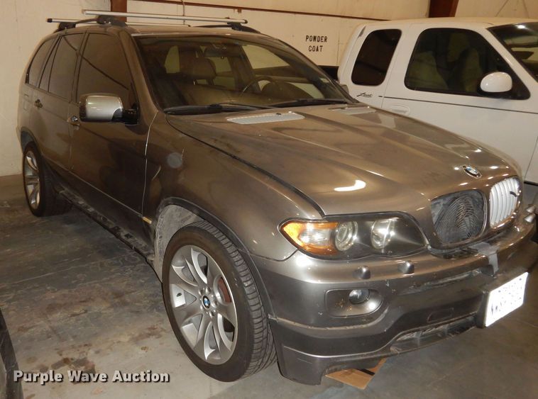 image for item DI6767 2004 BMW X5  SUV
