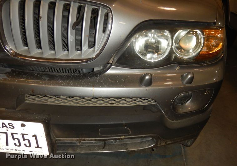 image for item DI6767 2004 BMW X5  SUV
