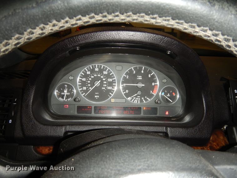 image for item DI6767 2004 BMW X5  SUV