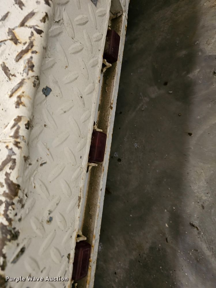 image for item DK1749 2002 Southwest  utility trailer