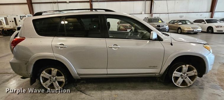 image for item DK7685 2007 Toyota RAV4  SUV