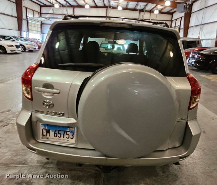 image for item DK7685 2007 Toyota RAV4  SUV