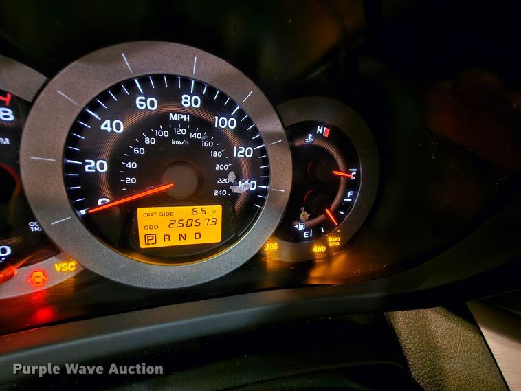 image for item DK7685 2007 Toyota RAV4  SUV