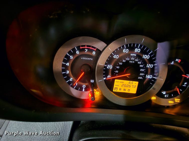 image for item DK7685 2007 Toyota RAV4  SUV