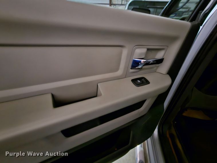 image for item DK7687 2010 Dodge Ram 1500  Crew Cab pickup truck