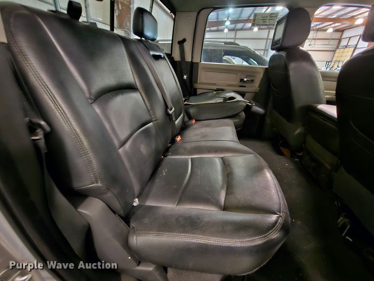 image for item DK7687 2010 Dodge Ram 1500  Crew Cab pickup truck