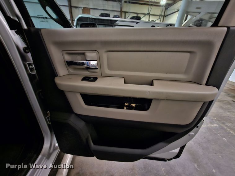 image for item DK7687 2010 Dodge Ram 1500  Crew Cab pickup truck