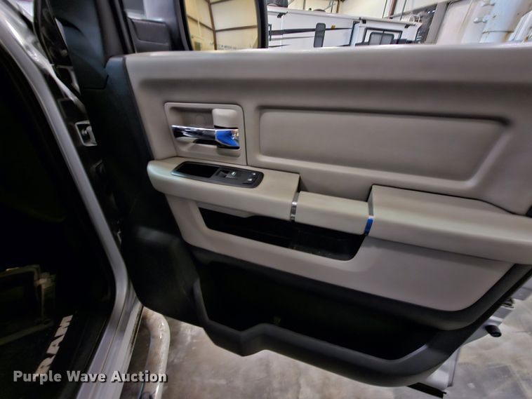 image for item DK7687 2010 Dodge Ram 1500  Crew Cab pickup truck