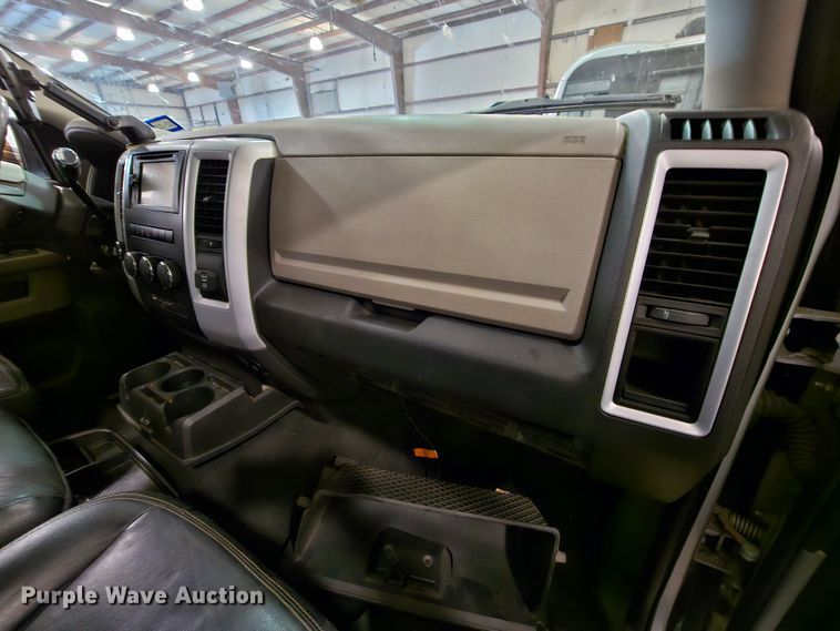 image for item DK7687 2010 Dodge Ram 1500  Crew Cab pickup truck