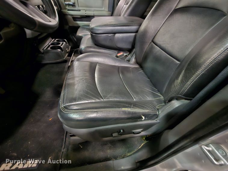 image for item DK7687 2010 Dodge Ram 1500  Crew Cab pickup truck