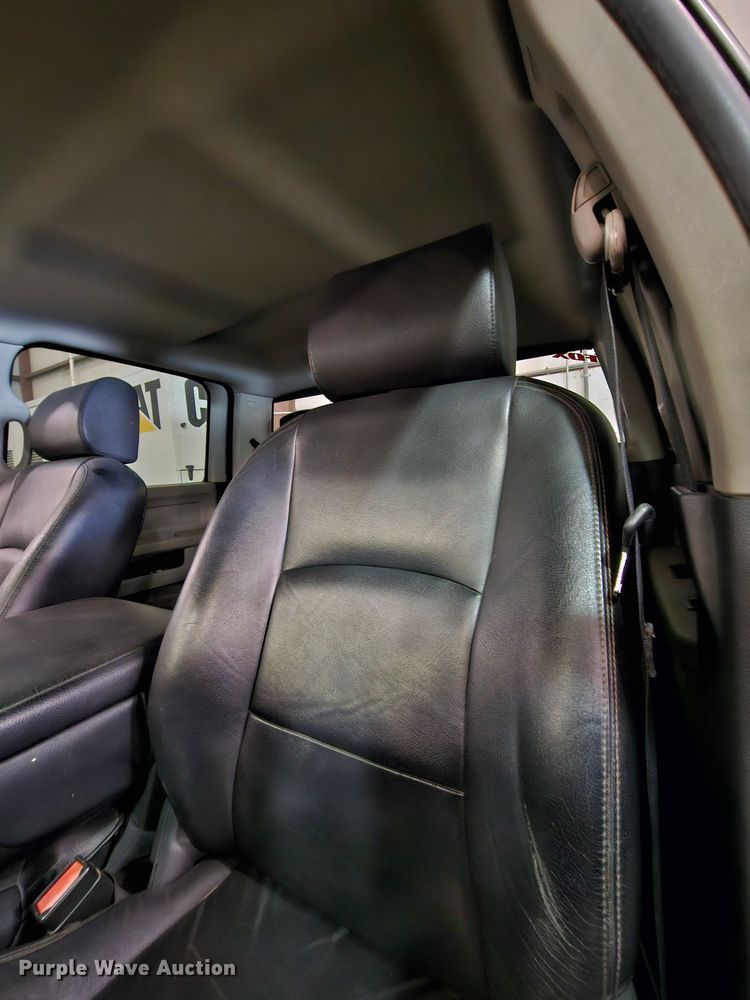 image for item DK7687 2010 Dodge Ram 1500  Crew Cab pickup truck