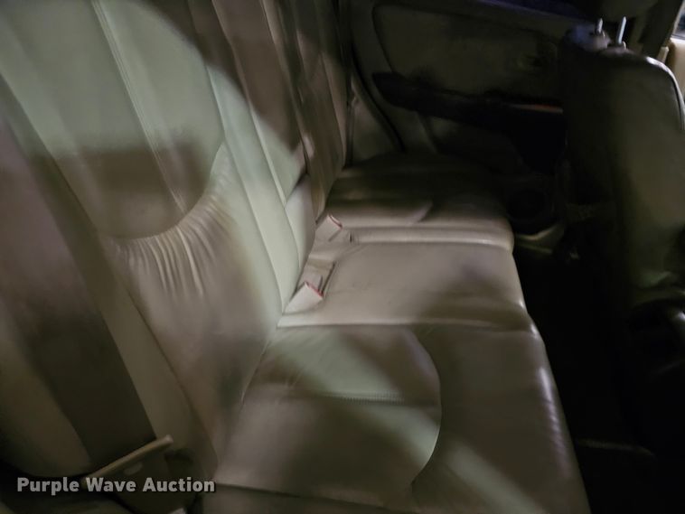 image for item DK7690 1999 Lexus RX300  SUV