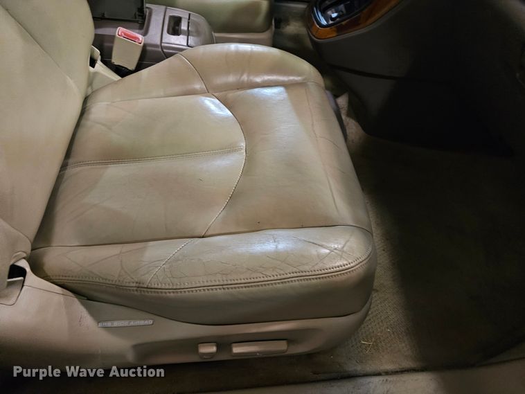 image for item DK7690 1999 Lexus RX300  SUV