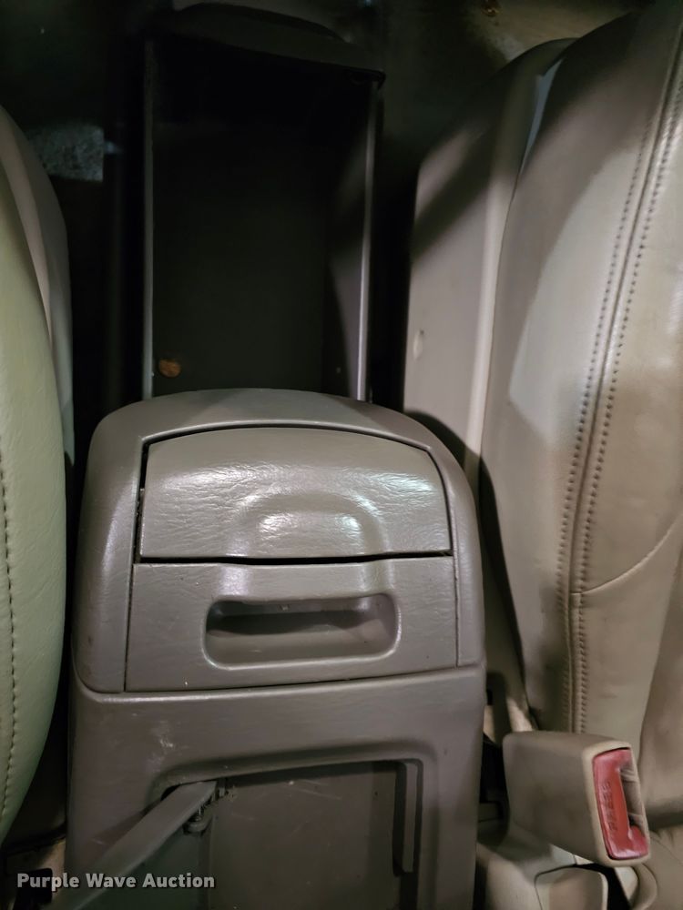 image for item DK7690 1999 Lexus RX300  SUV