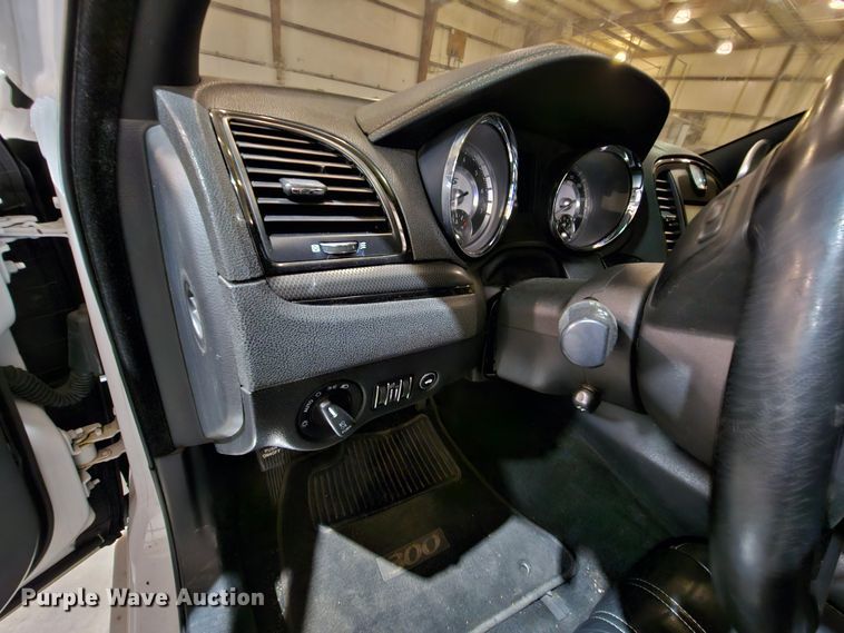 image for item DK7692 2013 Chrysler 300