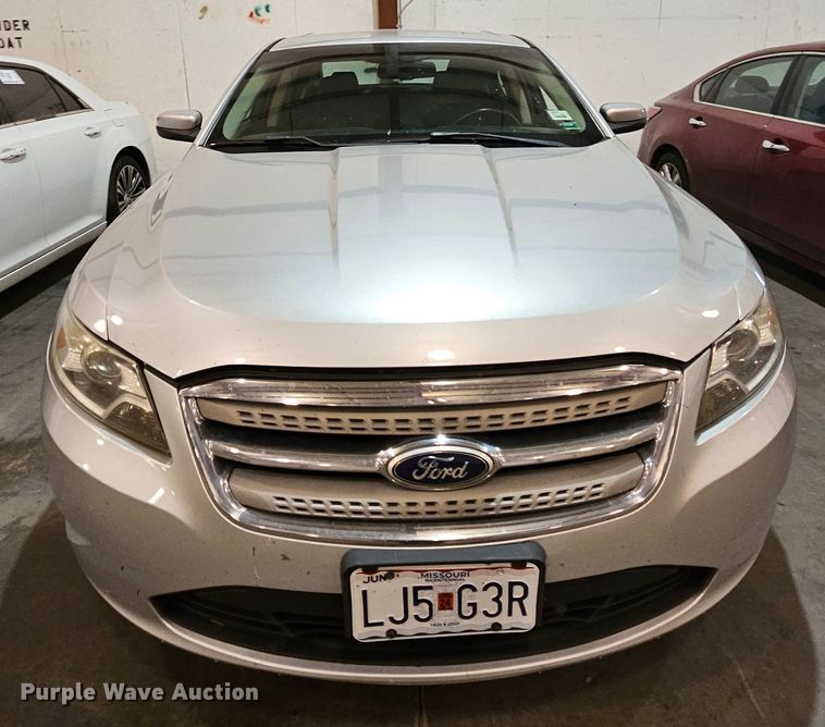 image for item DK7693 2010 Ford Taurus SEL