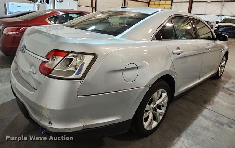 image for item DK7693 2010 Ford Taurus SEL