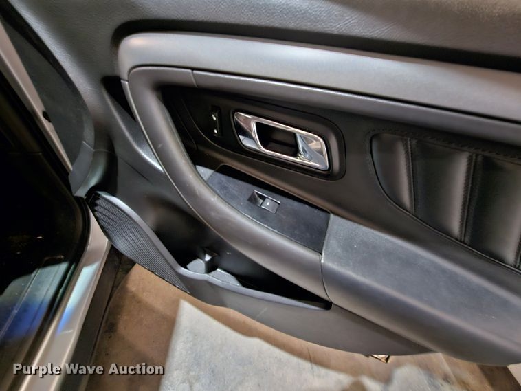 image for item DK7693 2010 Ford Taurus SEL