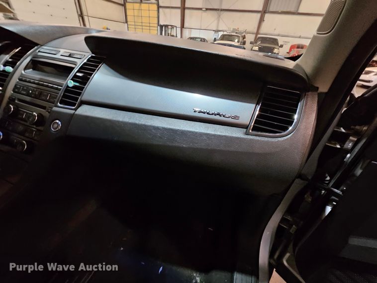 image for item DK7693 2010 Ford Taurus SEL