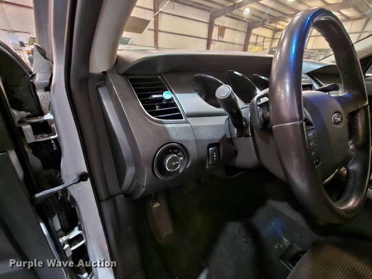 image for item DK7693 2010 Ford Taurus SEL