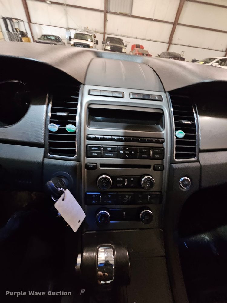 image for item DK7693 2010 Ford Taurus SEL