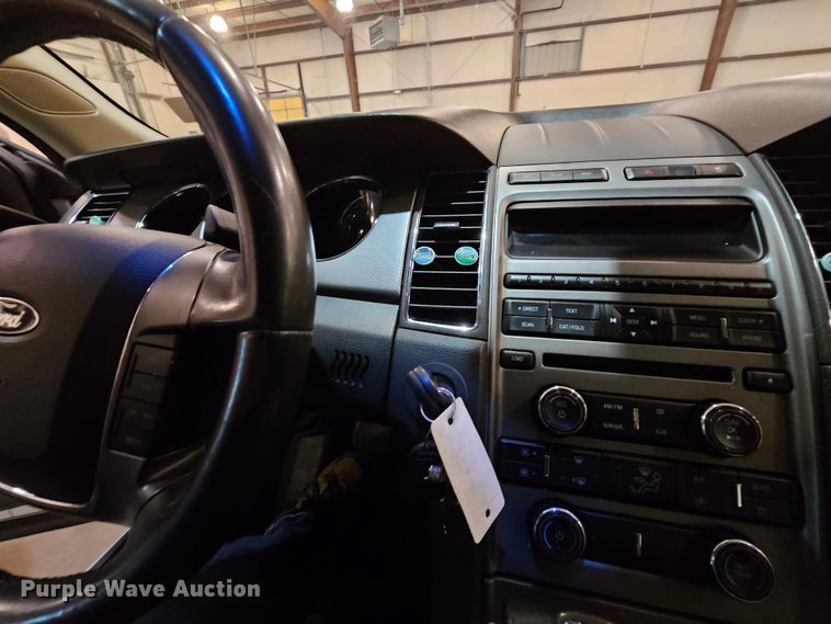 image for item DK7693 2010 Ford Taurus SEL