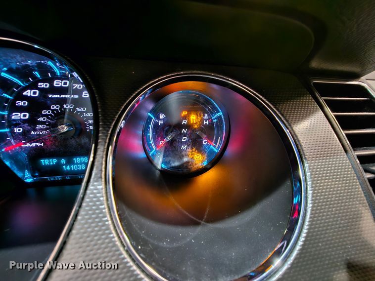 image for item DK7693 2010 Ford Taurus SEL