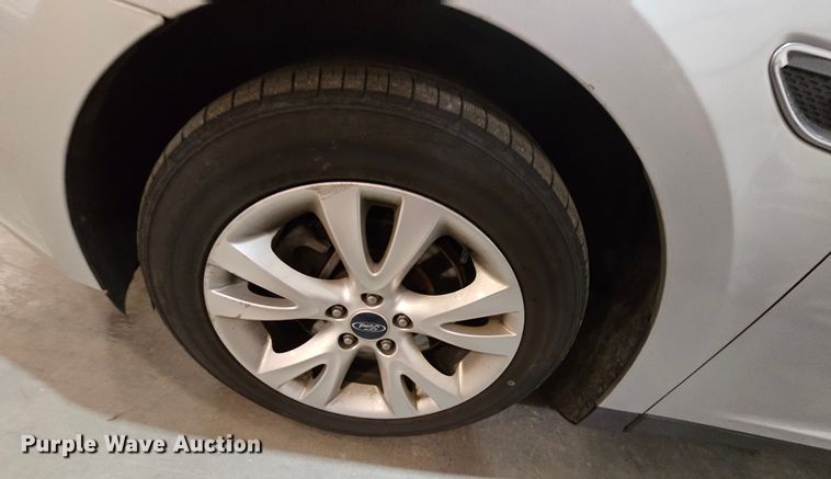 image for item DK7693 2010 Ford Taurus SEL