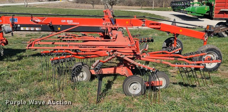 image for item DK1737 Kuhn GA8121  rotary hay rake