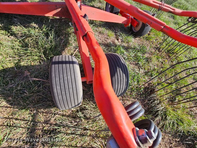 image for item DK1737 Kuhn GA8121  rotary hay rake