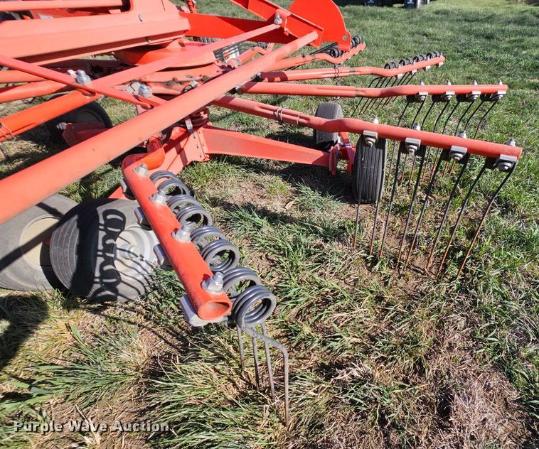 image for item DK1737 Kuhn GA8121  rotary hay rake