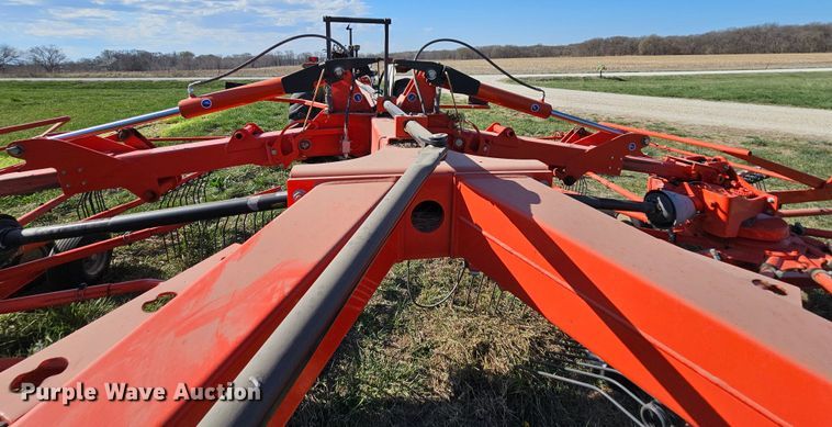 image for item DK1737 Kuhn GA8121  rotary hay rake