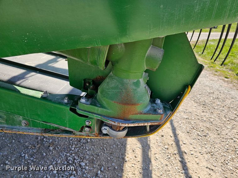 image for item DK1738 2012 John Deere 635FD  flex draper head