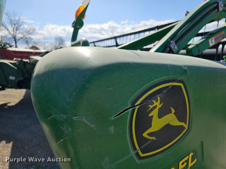 image for item DK1738 2012 John Deere 635FD  flex draper head