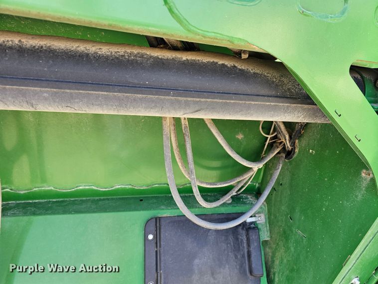 image for item DK1738 2012 John Deere 635FD  flex draper head