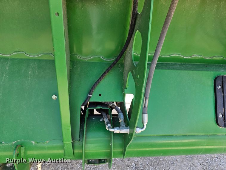 image for item DK1738 2012 John Deere 635FD  flex draper head