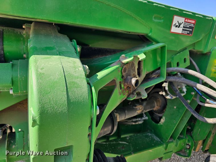image for item DK1738 2012 John Deere 635FD  flex draper head
