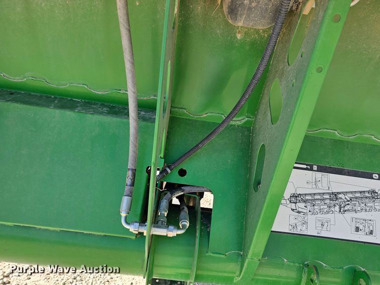 image for item DK1738 2012 John Deere 635FD  flex draper head