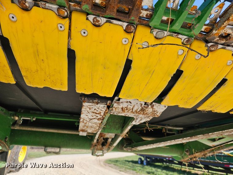 image for item DK1738 2012 John Deere 635FD  flex draper head