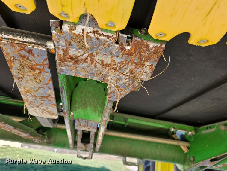 image for item DK1738 2012 John Deere 635FD  flex draper head