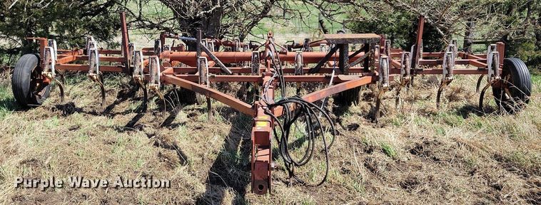 image for item DK5222 Wil-Rich  field cultivator