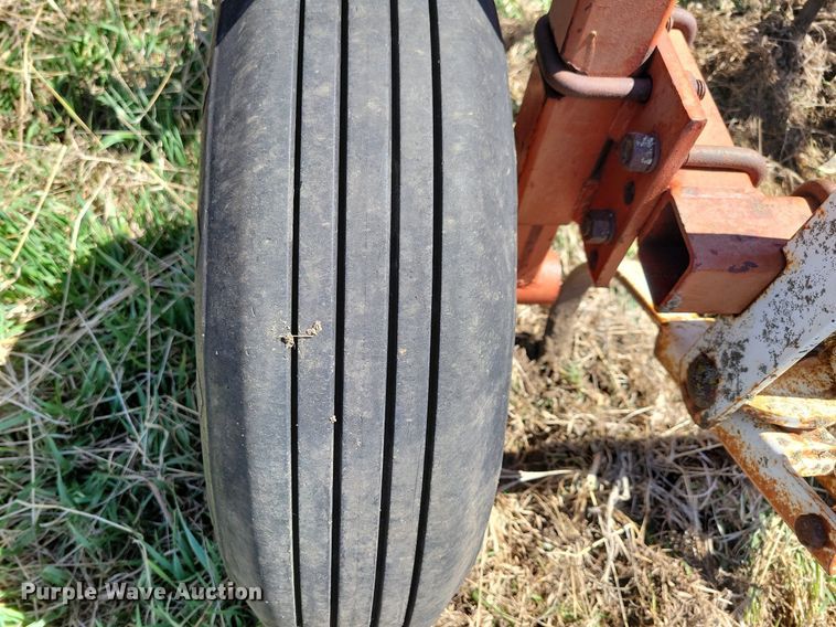 image for item DK5222 Wil-Rich  field cultivator