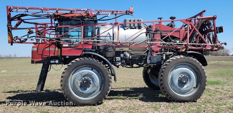 image for item DK5230 2005 Case IH Patriot SPX3310  sprayer