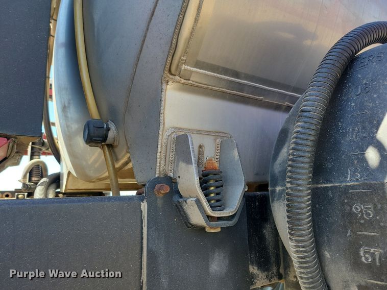 image for item DK5230 2005 Case IH Patriot SPX3310  sprayer