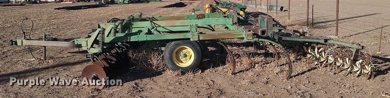 image for item DK7143 John Deere  disk ripper