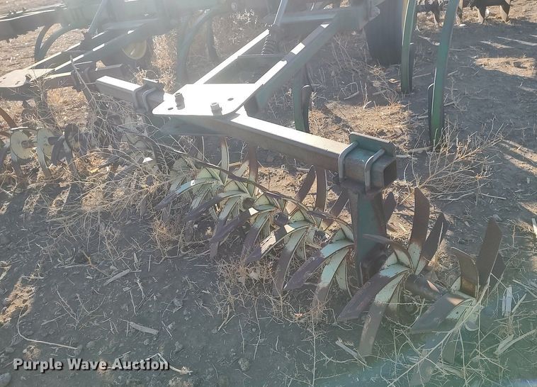 image for item DK7143 John Deere  disk ripper