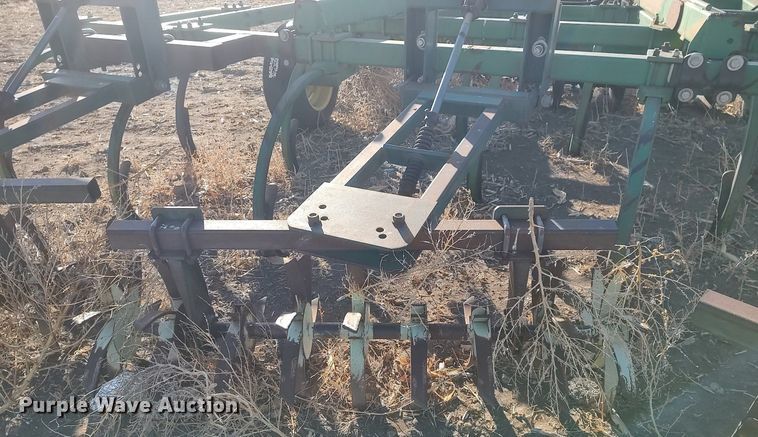 image for item DK7143 John Deere  disk ripper